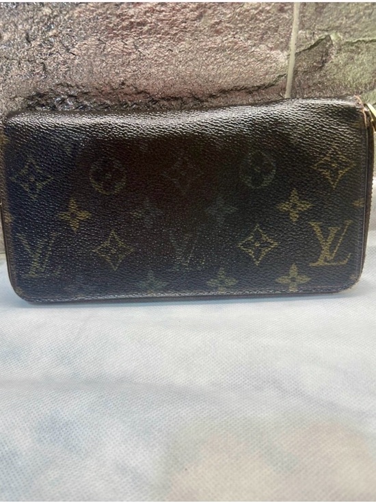 Louis Vuitton Handbags - Louis Vuitton Monogram Zippy Wallet - Classic Brown Canvas - GUC